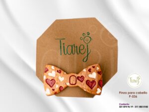 Pinza para cabello Mini corbatín corazones